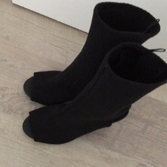 Mid calf open toe/open heel round heel sock boot - Picture 6 of 7